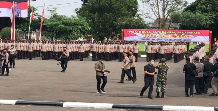 Ratusan Siswa Resmi Jadi Polisi Saat Wakapolda Metro Tutup Pendidikan Bintara Polri