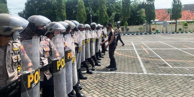 Polres Situbondo Adakan Latihan Dalmas Guna Mewujudkan SDM Unggul