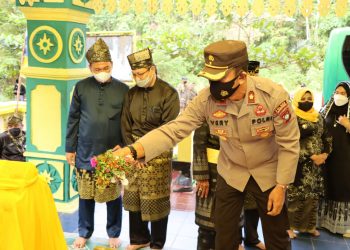 Bersama Forkompinda, Wakapolres Tanjungpinang Ikuti Ziarah Makam Hari Jadi Kota Tanjungpinang