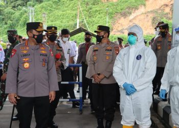 Cegah Omicron Lewat PPLN, Kapolri Pastikan Prokes dan Karantina di PLBN Entikong