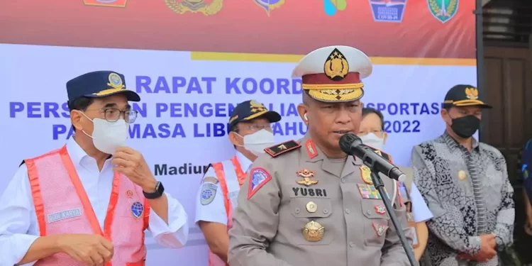 Dirregident Korlantas Polri Bicara Wacana Peralihan Plat Kendaraan Hitam ke Putih