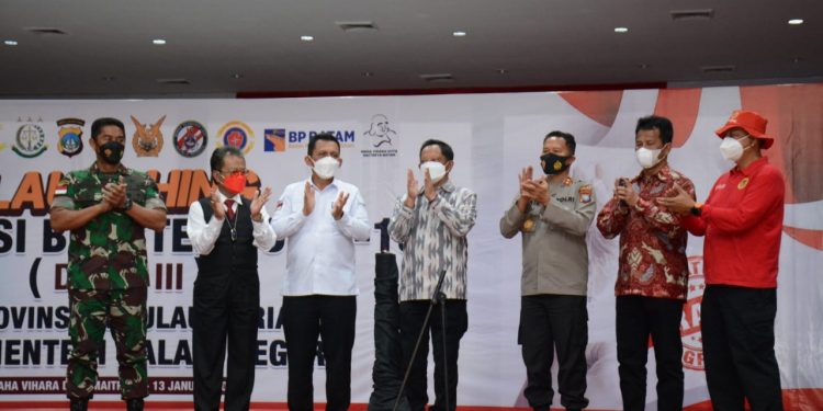 Kapolda Kepri Hadiri Launching Vaksinasi Booster Dosis Ke-3 di Provinsi Kepri Oleh Mendagri RI