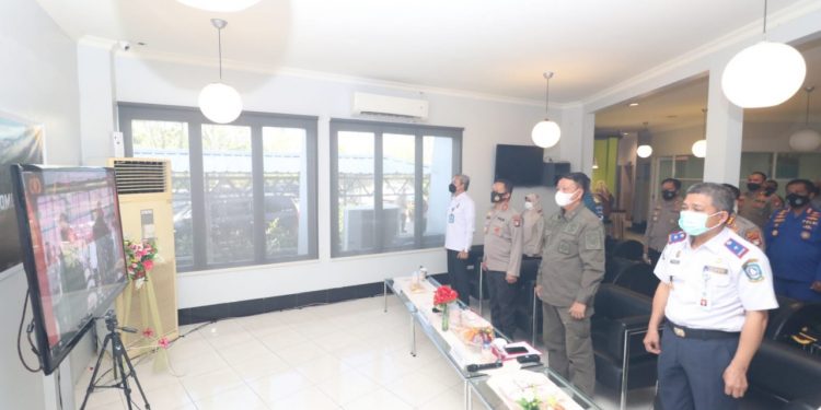 Kapolda Kepri Ikuti Video Conference Launching Aplikasi Monitoring Karantina Presisi Oleh Bapak Kapolri