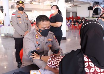 Kapolres Karimun bersama FKPD Lounching Vaksin Booster