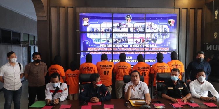 Ops Bunga Seligi 2022 Polres Karimun Tangkap 8 Pelaku dan Putuskan Mata Rantai Jaringan ZA yang Memberangkatan Calon PMI Ilegal