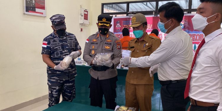 Pemusnahan Barang Bukti Narkotika Jenis Sabu Dipimpim Oleh Kapolres Kepulauan Anambas