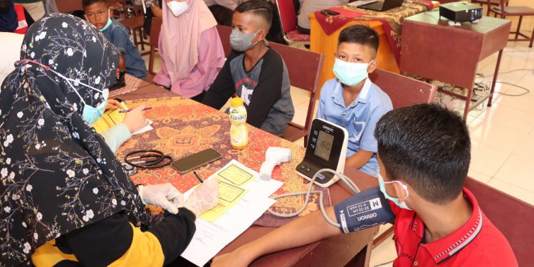 Polres Natuna Terus Gencarkan Vaksinasi Covid-19 Terhadap Anak Usia 6-11 Tahun