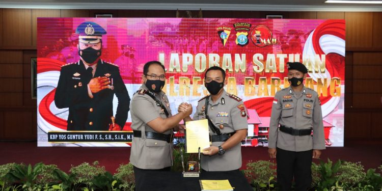 Tradisi Welcome dan Farewell Parade Iringi  Pisah Sambut Kapolresta Barelang