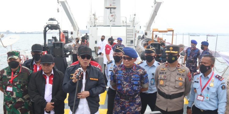 Wakapolda Kepri Mengikuti Apel Nasional Gabungan yang Dipimpin Langsung Oleh Menteri Hukum dan HAM RI