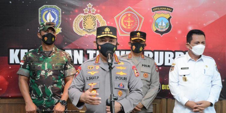 Cek Kesiapan Travel Bubble, Kapolri Tegaskan Harus Sesuai Prosedur dan Prokes