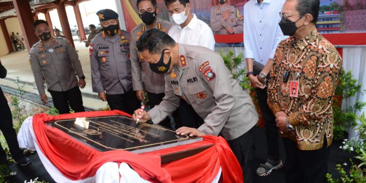 Kapolda Kepulauan Riau Resmikan Rusun Keluarga Abrip Amat Munamar Satbrimob Polda Kepri