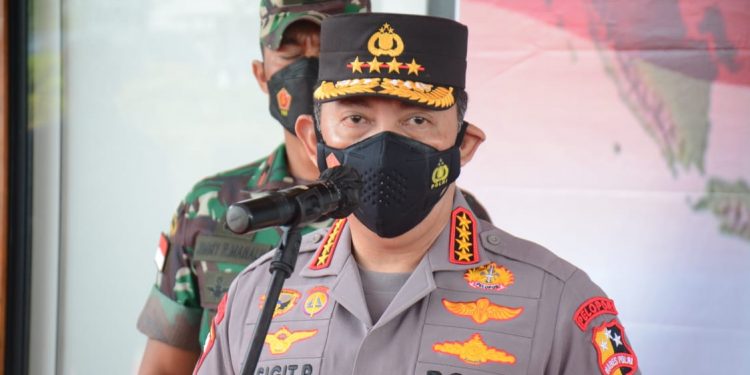 Kapolri Tinjau Pelaksanaan Percepatan Vaksinasi Serentak Se-Indonesia Di Bintan Kepulauan Riau