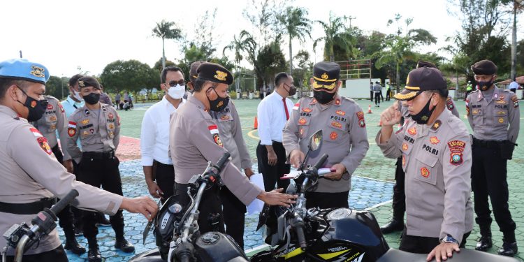 Pastikan Kondisi Ranmor Dinas Baik Kapolres Natuna Lakukan Pengecekan