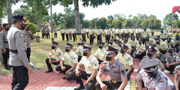 Polri Resmi Kenalkan Seragam Baru Satpam Saat Perayaan Hari Jadi Satpam Ke-41 Tahun 2022