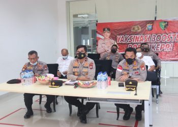 Tingkatkan Herd Immunity Kepri Tinjau Vaksinasi Serentak Secara Virtual di PT.Bintan Bersatu Apparel Kawasan Tunas Industri Batam