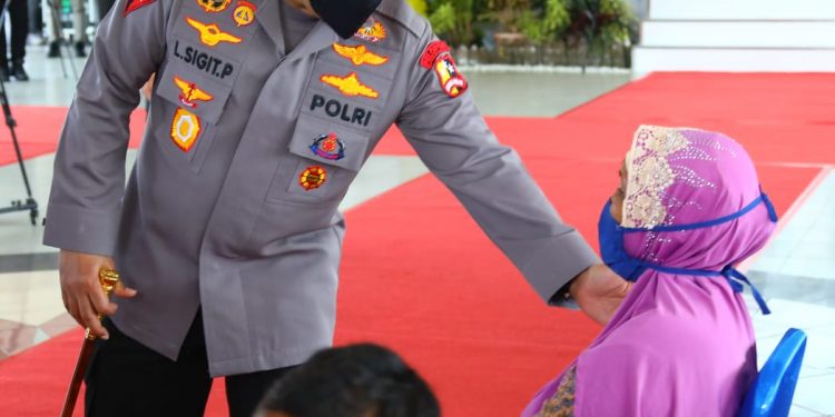 Tinjau Vaksinasi dan Lokasi Isoter, Kapolri Minta Forkopimda Babel Perkuat Pencegahan Lonjakan Covid-19