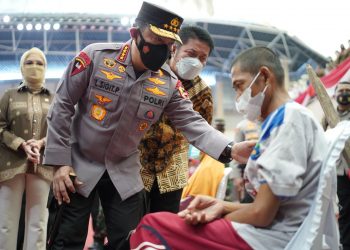 Tinjau Vaksinasi Se-Indonesia, Kapolri Dorong Percepatan Target Dosis Dua dan Booster