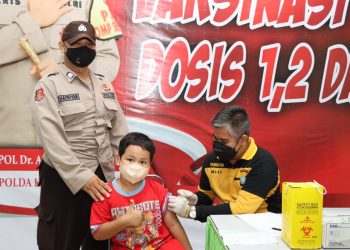 Ikuti Vaksinasi Covid-19 di Polres Tanjungpinang Dapat Beras Gratis