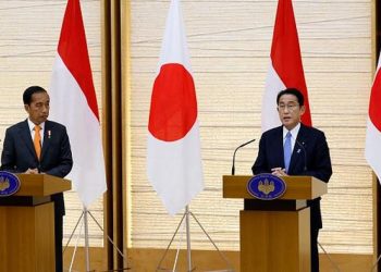 Jokowi dan PM Jepang (POOL/AFP via Getty Images/KIYOSHI OTA)