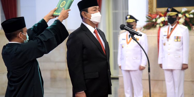 Presiden Ungkap Alasan Pilih Hendrar Prihadi Jadi Kepala LKPP