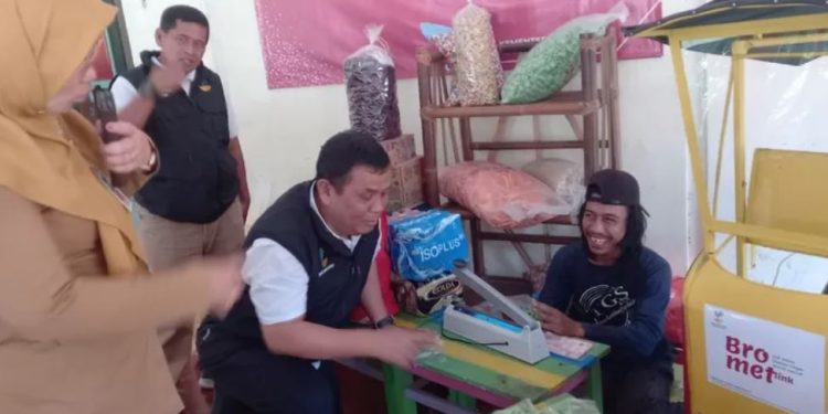 Kemensos Berikan Bantuan Atensi kepada 390 Penerima Manfaat di Tegal