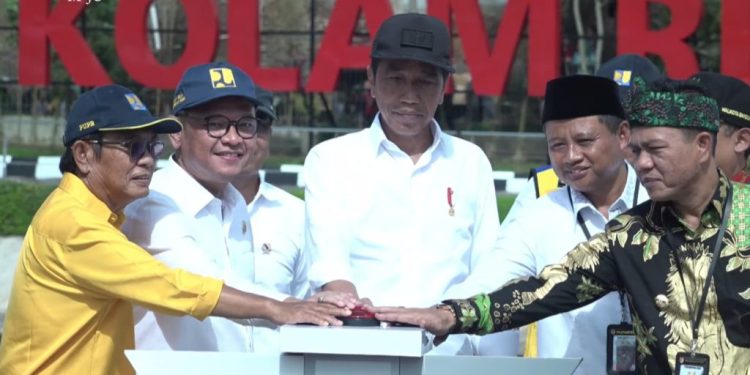 Presiden Resmikan 4 Infrastruktur Pengendali Banjir dan Pengurai Macet di Jabar