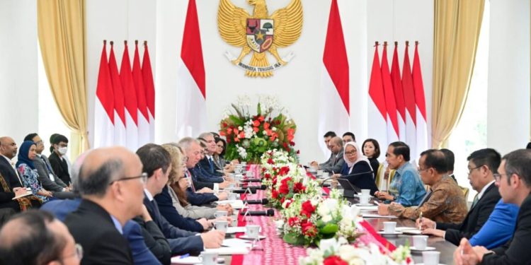 Presiden Joko Widodo menerima kunjungan delegasi dari US-ASEAN Business Council (US-ABC) di Istana Kepresidenan Bogor, Provinsi Jawa Barat