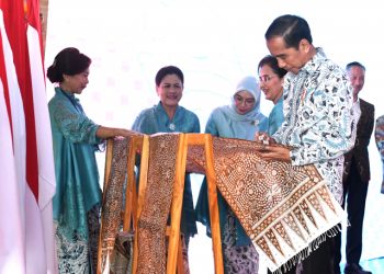 Presiden Jokowi Buka Gelar Batik Nusantara 2023