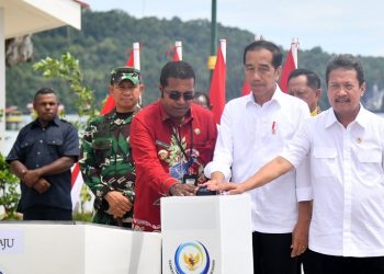 Presiden Jokowi Resmikan Kampung Nelayan Modern di Biak Numfor
