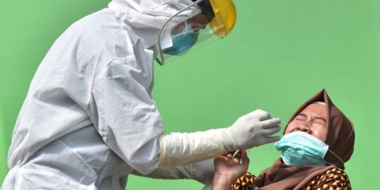 Awas! Kasus COVID-19 di RI Kembali Naik 80 Persen