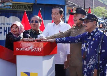Jokowi Resmikan Lima Ruas Jalan di NTB Senilai Rp211 M