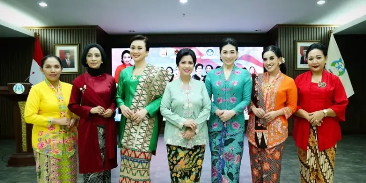 hari kebaya nasional 2024