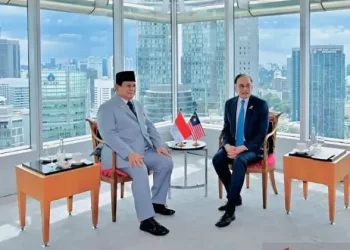 Prabowo Subianto Perkuat Hubungan Indonesia-Malaysia Melalui Kerja Sama Strategis dan Penghargaan Darjah Kerabat Johor