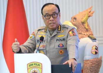 Komjen Dedi Prasetyo Tekankan Polisi Harus Menjadi Bagian dari Masyarakat dalam Rapat Persiapan Penerimaan Anggota Polri 2025