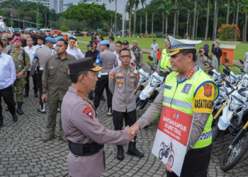 Kapolri Pimpin Apel Gelar Pasukan Operasi Ketupat 2026 di Silang Monas