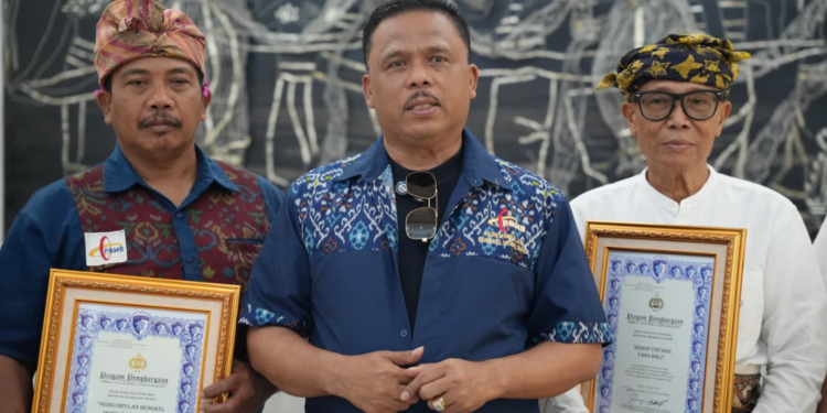 Kakorlantas Polri Beri Penghargaan Komunitas Bali atas Dukungan Lalu Lintas