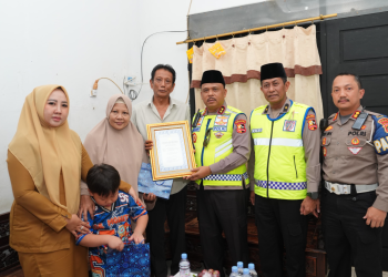 Bripka Fajar Permana Gugur Saat Bertugas di Operasi Ketupat 2026, Korlantas Polri Beri Penghormatan