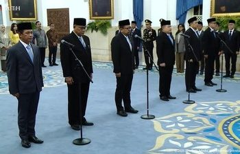 Daftar Lengkap Reshuffle Kabinet: Presiden Prabowo Lantik Enam Pejabat Baru di Istana Negara